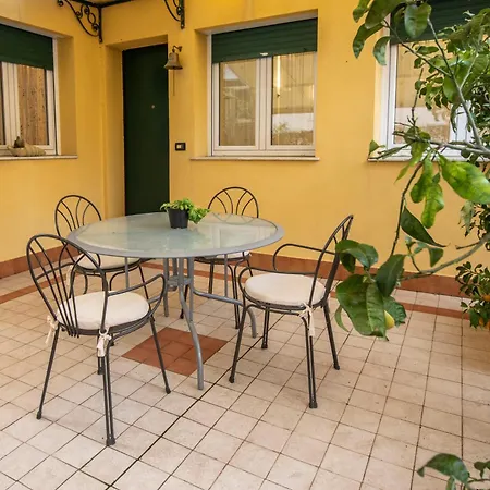 233 - Casa Milla - Centro Citta - 150metri Dal Mare E - Parcheggio Gratis Incluso *