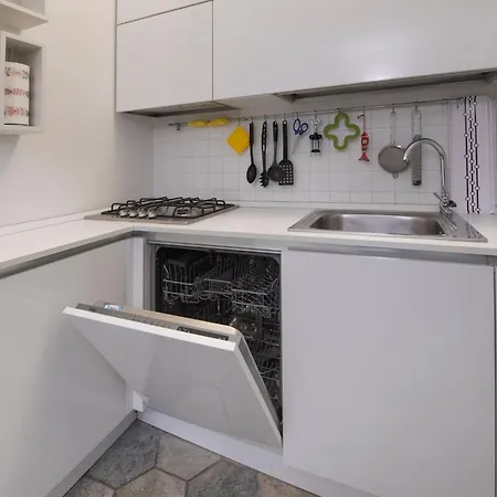 233 - Casa Milla - Centro Citta - 150metri Dal Mare E - Parcheggio Gratis Incluso Appartement *