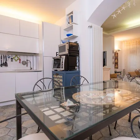 Appartement 233 - Casa Milla - Centro Citta - 150metri Dal Mare E - Parcheggio Gratis Incluso Sestri Levante