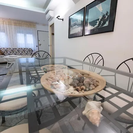233 - Casa Milla - Centro Citta - 150metri Dal Mare E - Parcheggio Gratis Incluso Appartement *